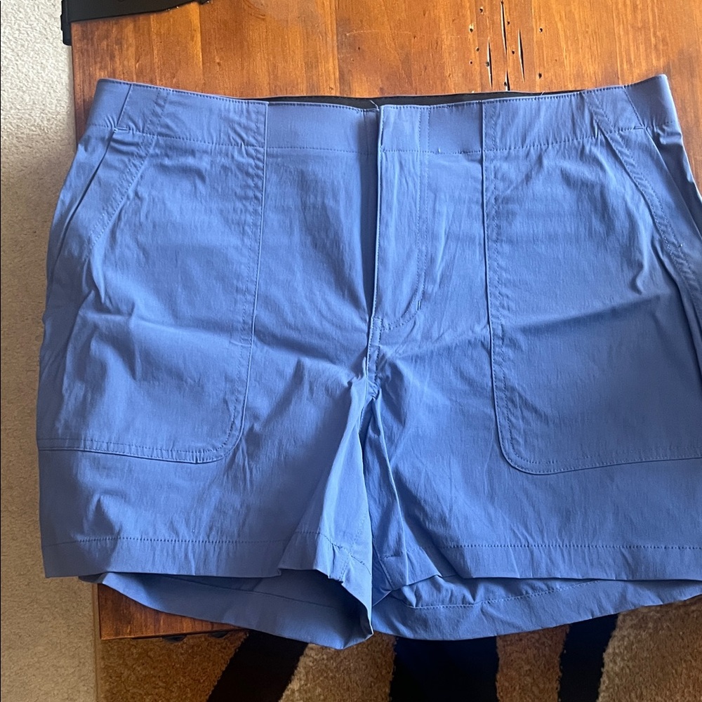 Eddie Bauer Womens Blue Flat Front Shorts NWOT